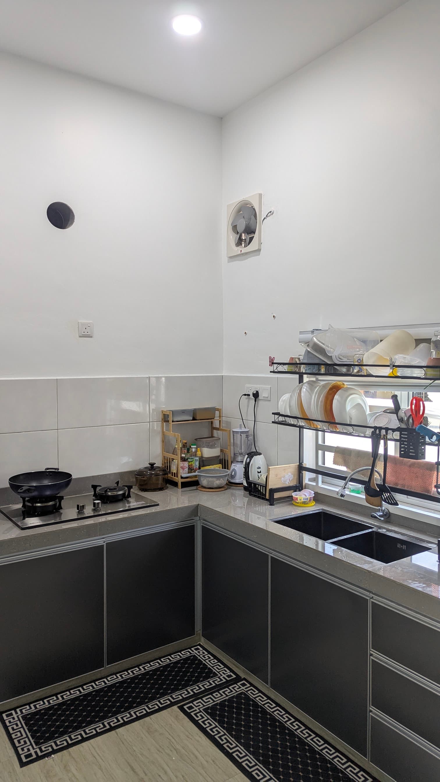 Dapur lengkap dengan kemudahan